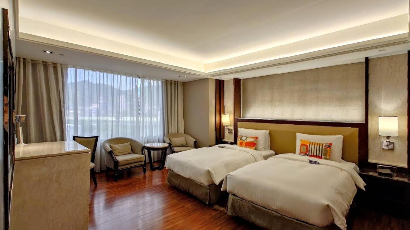 S Aura Hotel Taipei Eksteriør billede