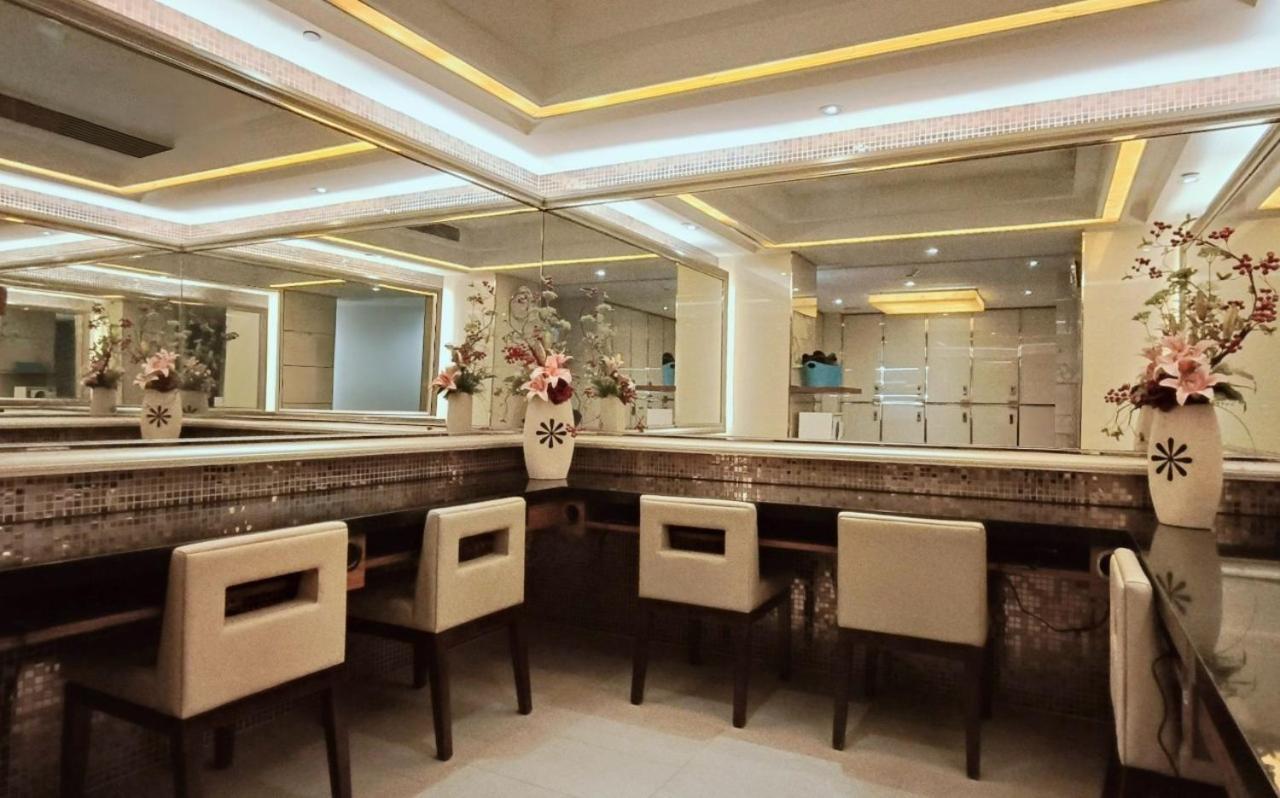 S Aura Hotel Taipei Eksteriør billede